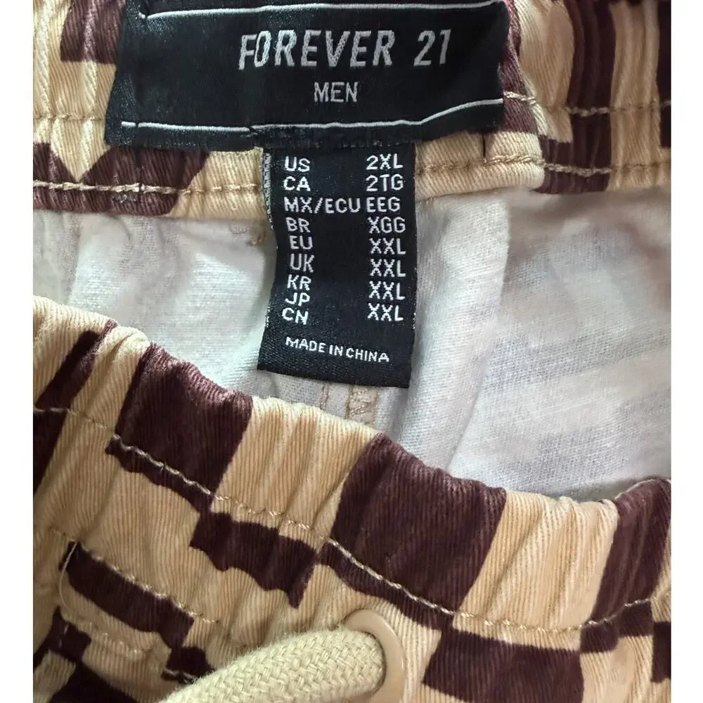 Forever 21 Men Geometric Patchwork Shorts, Size 2XL